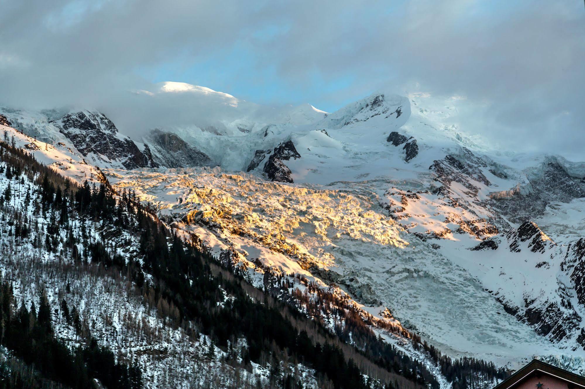 Hotel Le Chamonix Exteriör bild